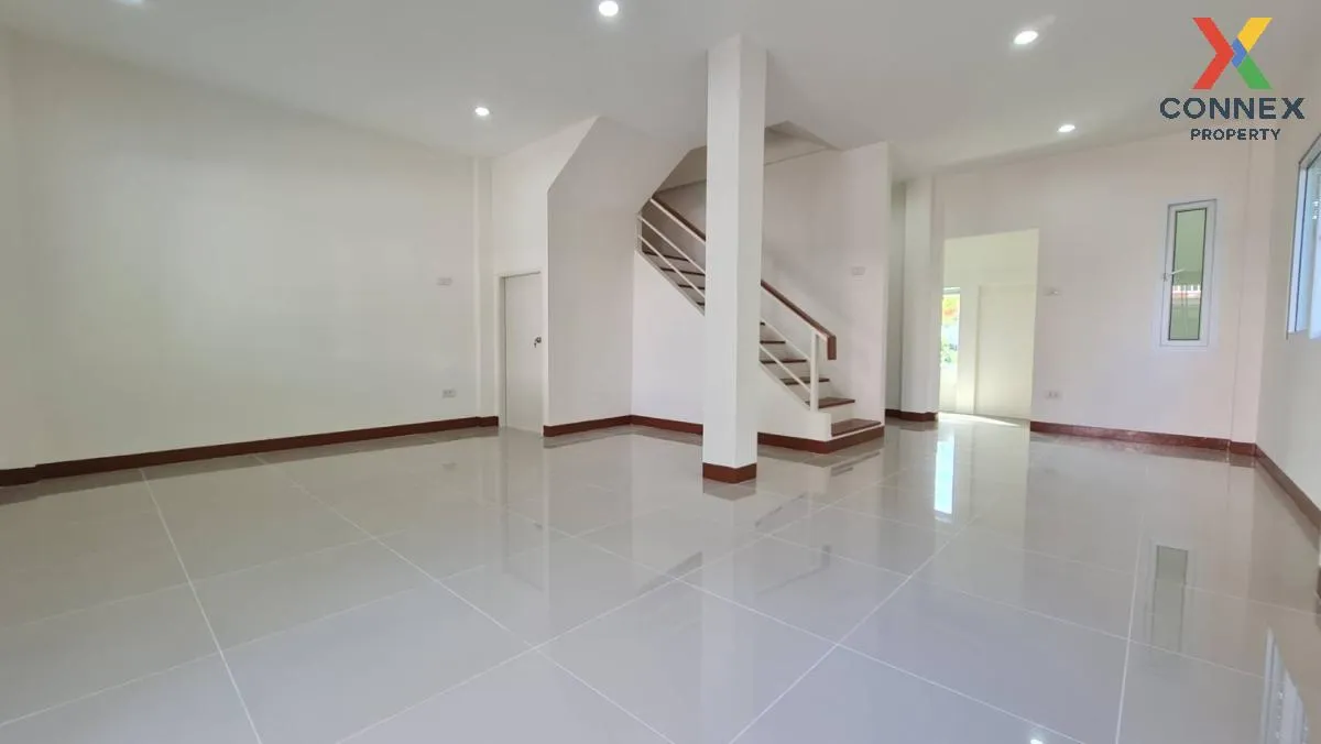 For Sale Townhouse/Townhome  , Park Village 4 Sarasas - Ratchapru 4