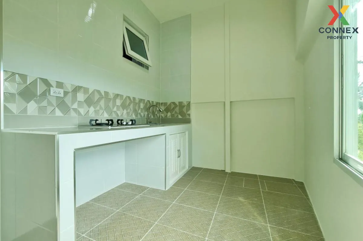 For Sale Townhouse/Townhome  , Park Village 4 Sarasas - Ratchapru