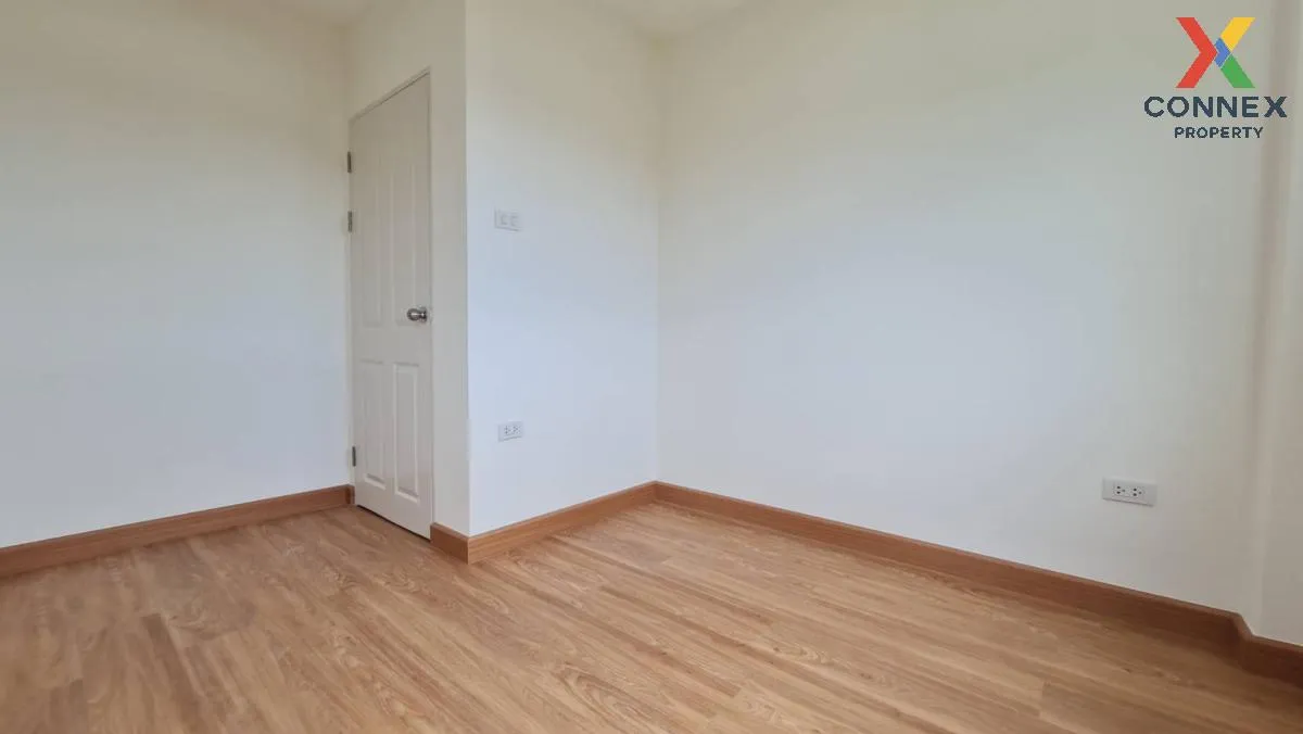 For Sale Townhouse/Townhome  , Park Village 4 Sarasas - Ratchapru