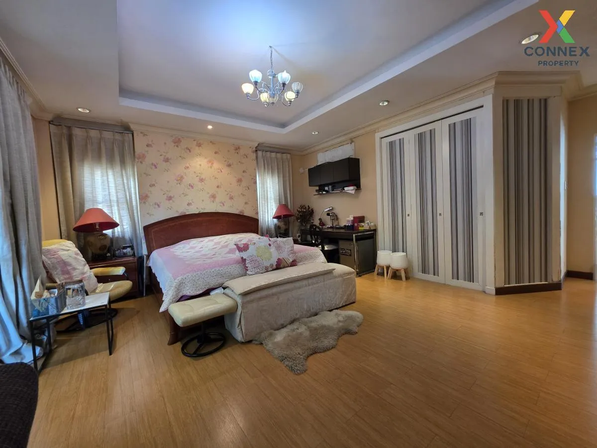 For Sale House , Tara Ratchaphruek-Pinklao , corner unit , Mahasa