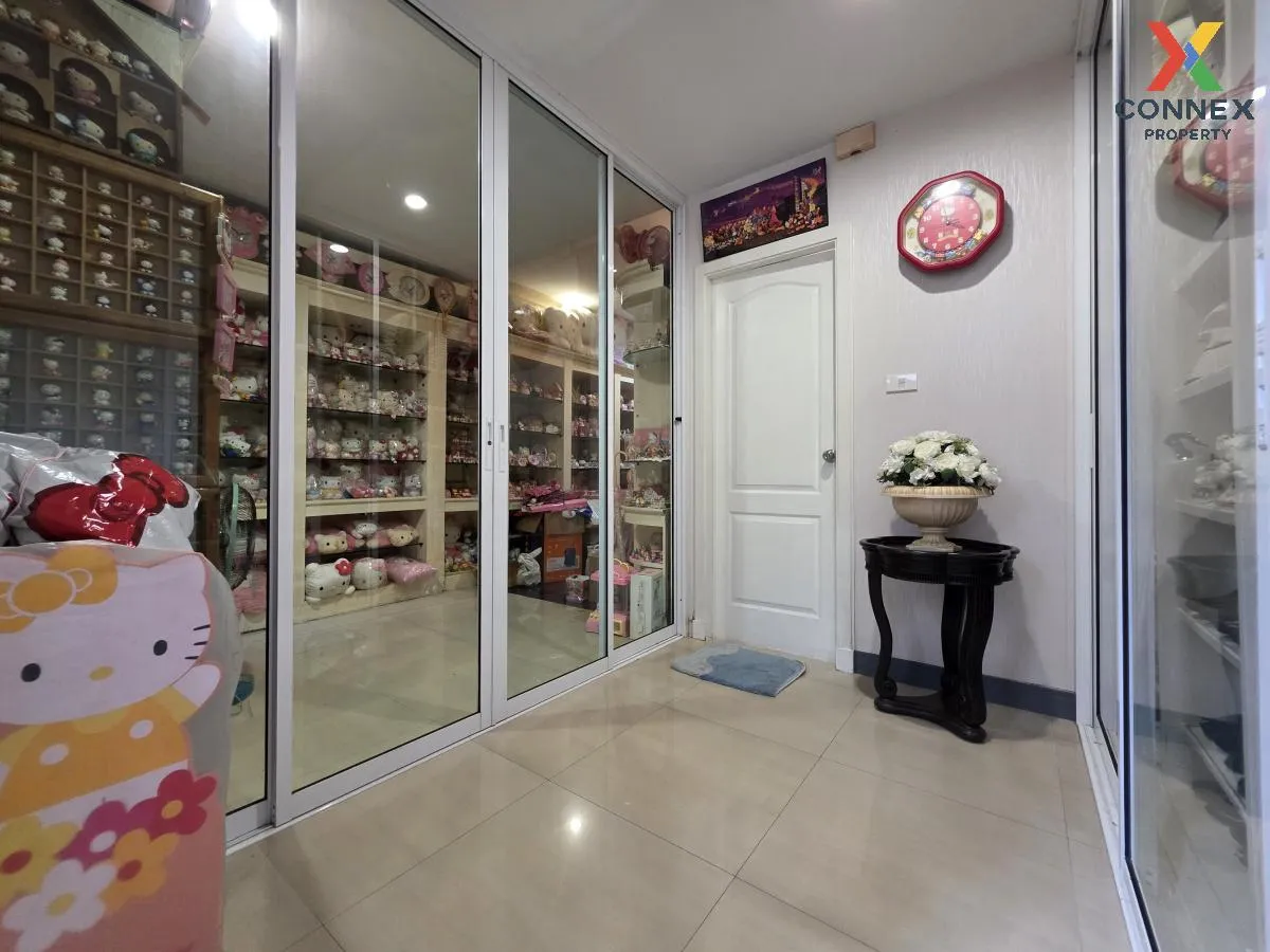 For Sale House , Tara Ratchaphruek-Pinklao , corner unit , Mahasa