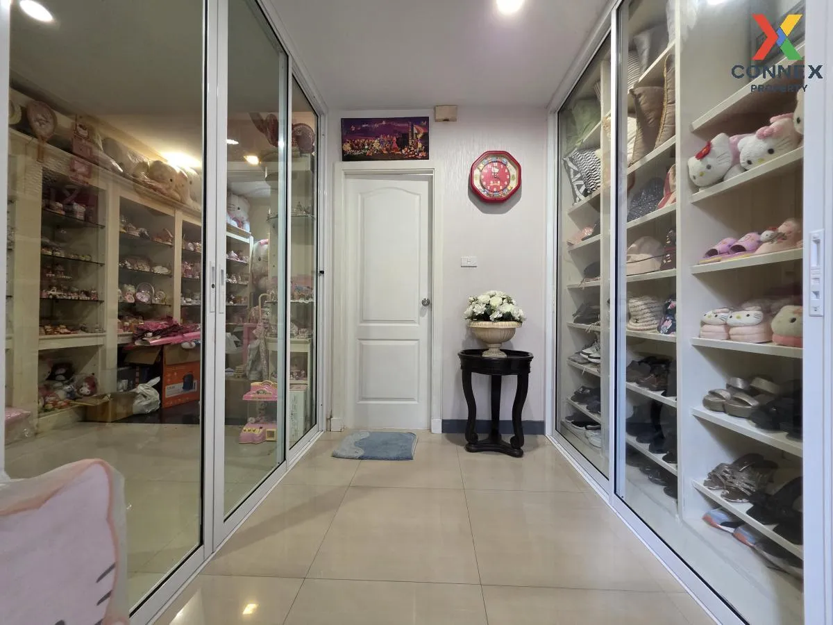 For Sale House , Tara Ratchaphruek-Pinklao , corner unit , Mahasa