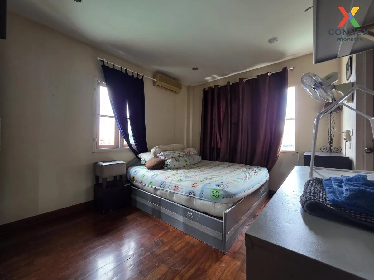 For Sale House , Laddarom Pinklao , Bang Khu Wiang , Bang Kruai ,