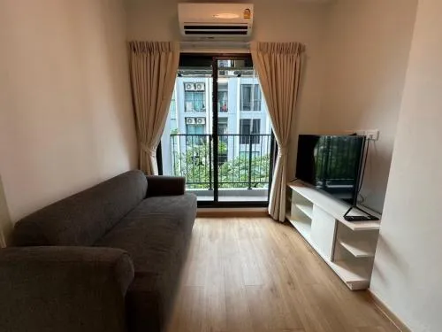 เช่าคอนโด  ฟีล คอนโด ลาดพร้าว 122 MRT-ลาดพร้าว 101 (สายสีเหลือง) พลับพลา เขต วังทองหลาง กรุงเทพ CX-128123