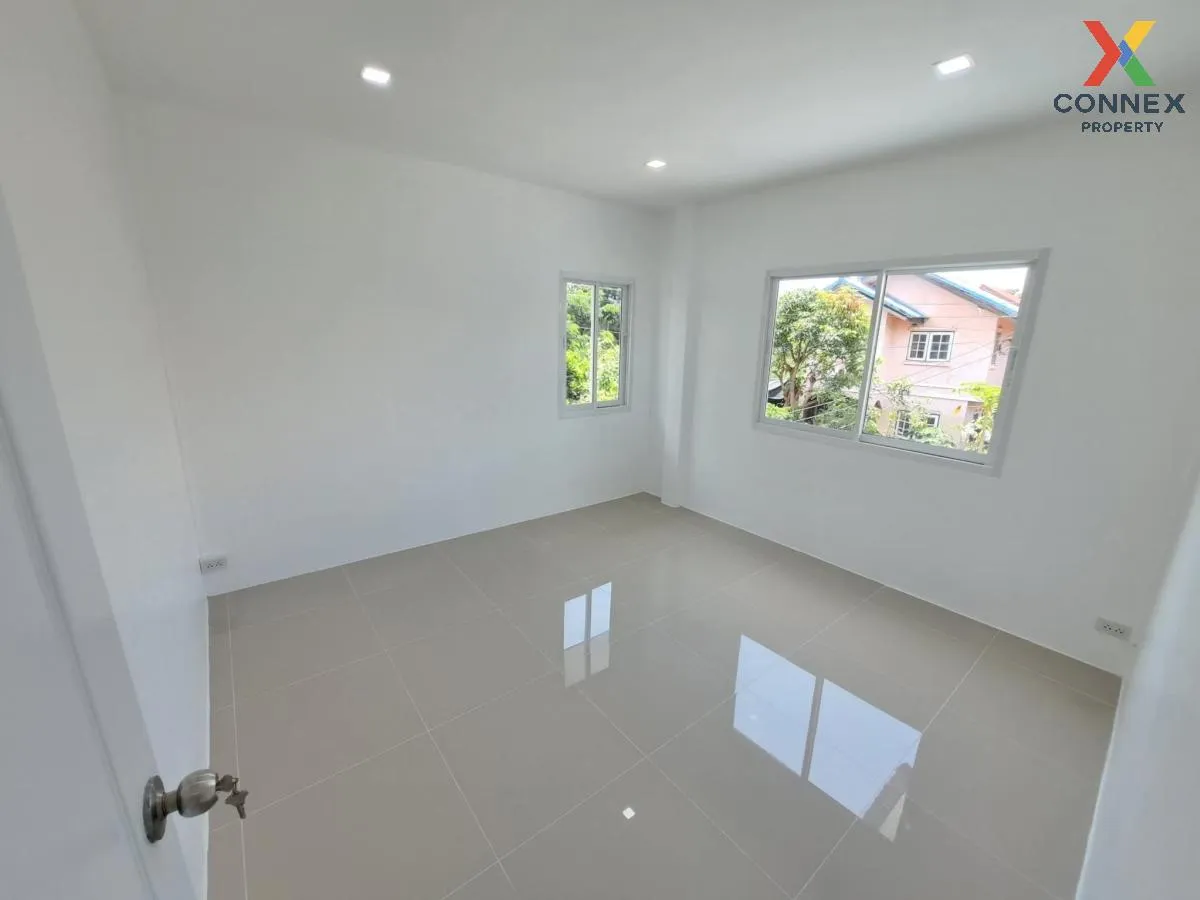 For Sale House , Baan Rompradu Phetkasem 104 , newly renovated , 