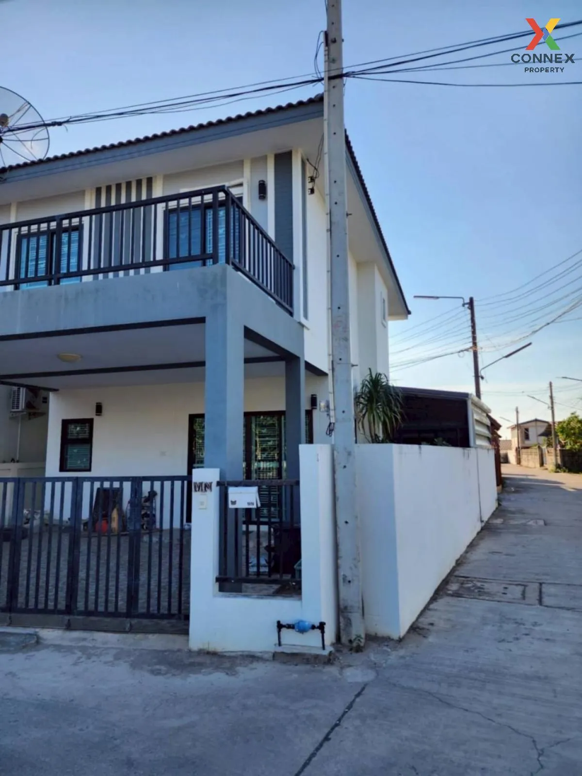 For Sale House , Baan Film , corner unit , Samet , Mueang Chon Bu 2