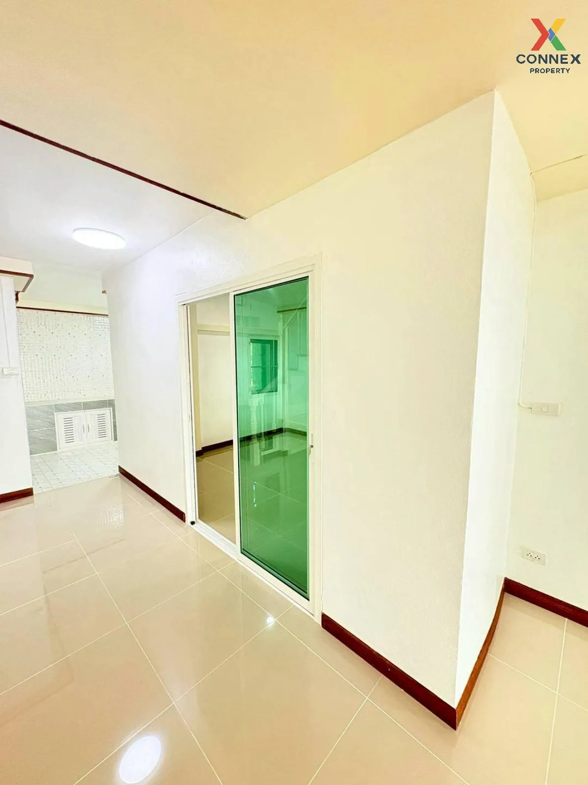 For Sale Townhouse/Townhome  , Moobaan Eklada , newly renovated , 4