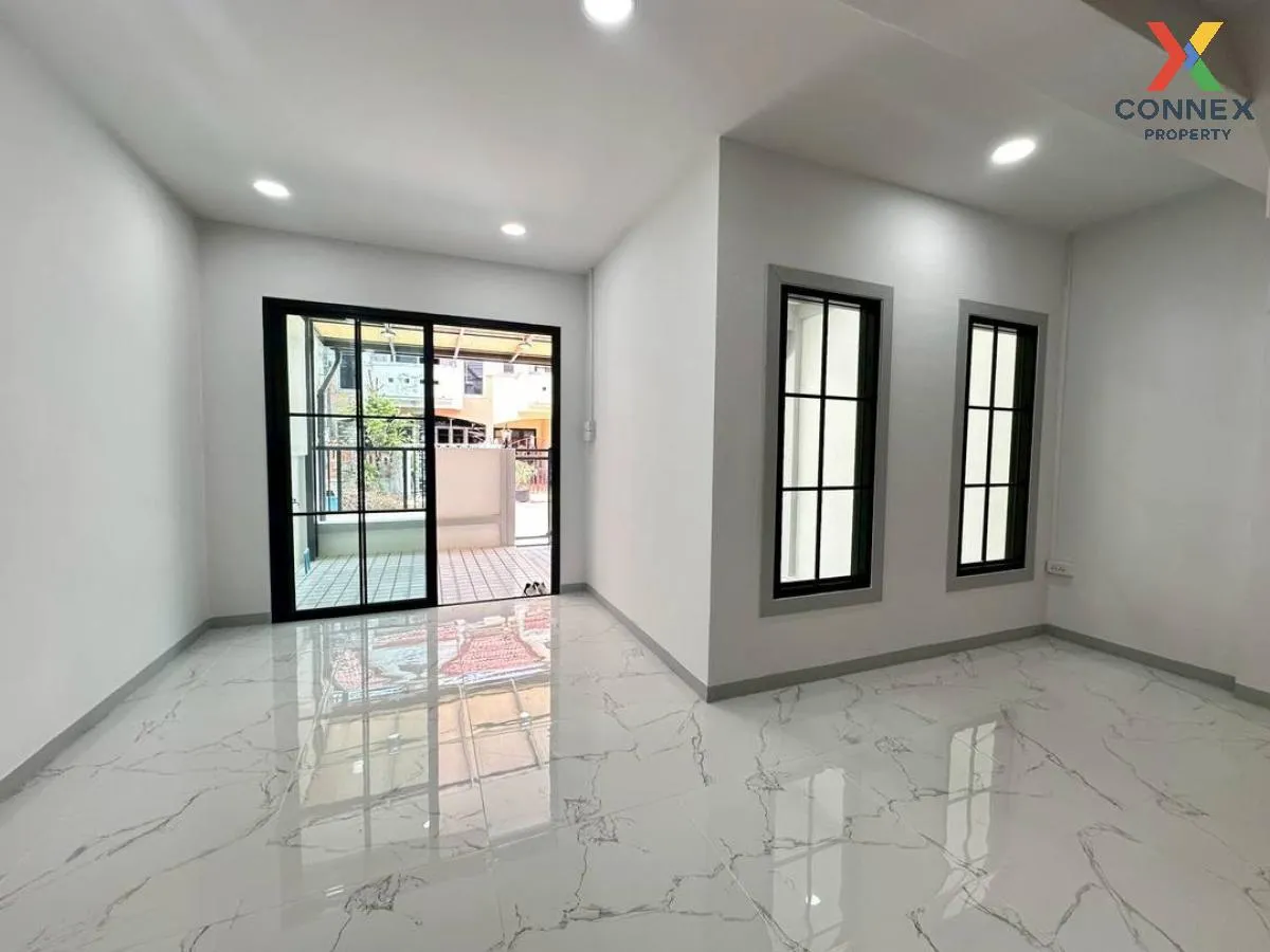 For Sale Townhouse/Townhome  , Sweet Home Park Bang Bua Thong , n