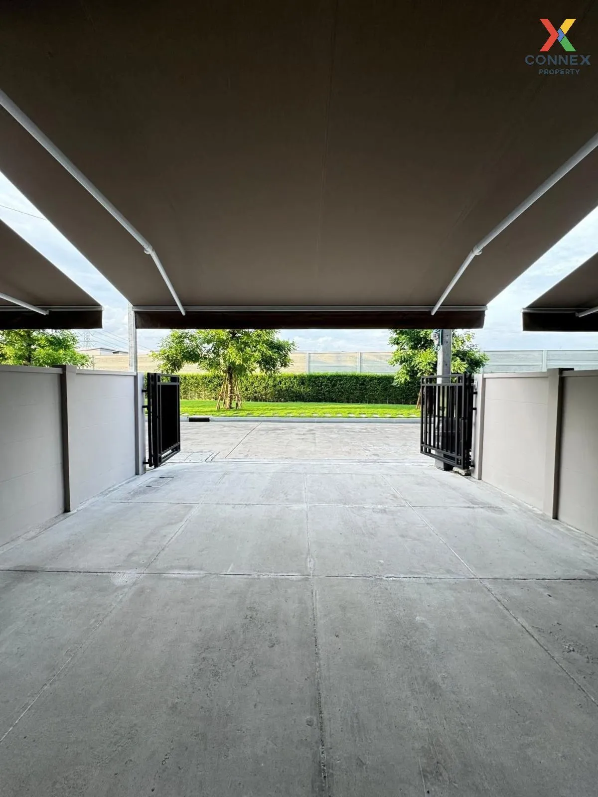 For Rent Townhouse/Townhome  , Baan Klang Muang Rama 9-New Krungt 2