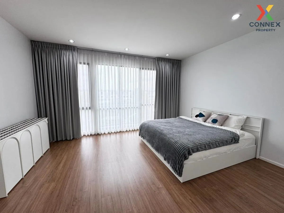 For Rent Townhouse/Townhome  , Baan Klang Muang Rama 9-New Krungt