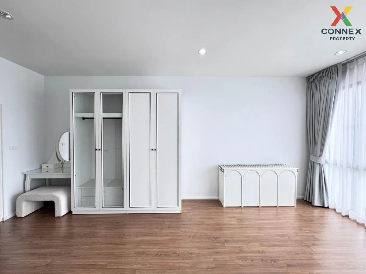 For Rent Townhouse/Townhome  , Baan Klang Muang Rama 9-New Krungt
