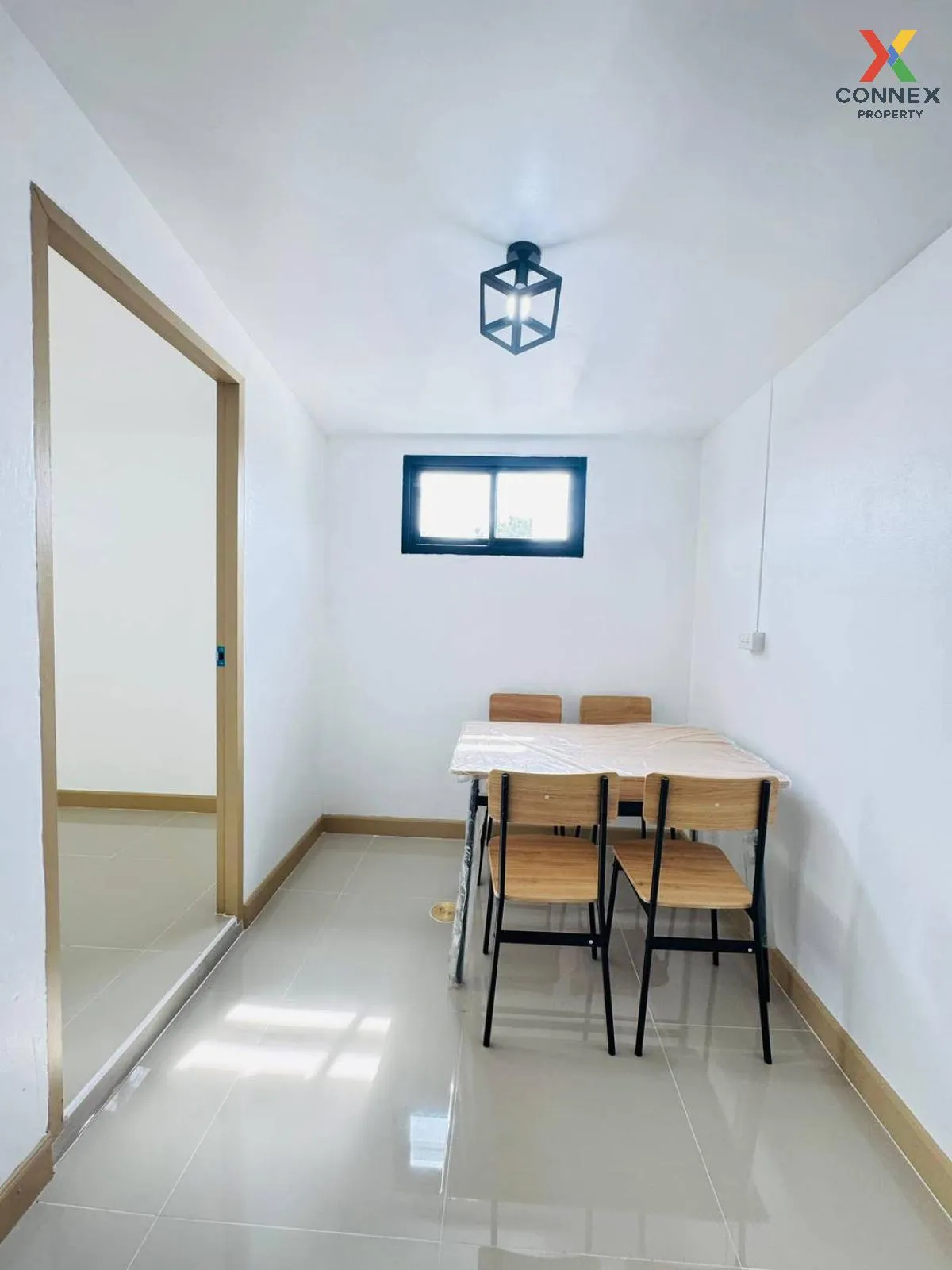 For Sale Townhouse/Townhome  , Baan Tawan Ngam , corner unit , wi