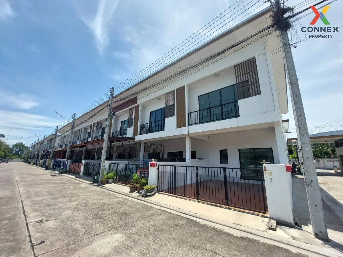 For Sale Townhouse/Townhome  , Panacea Ville , corner unit , Na P 2