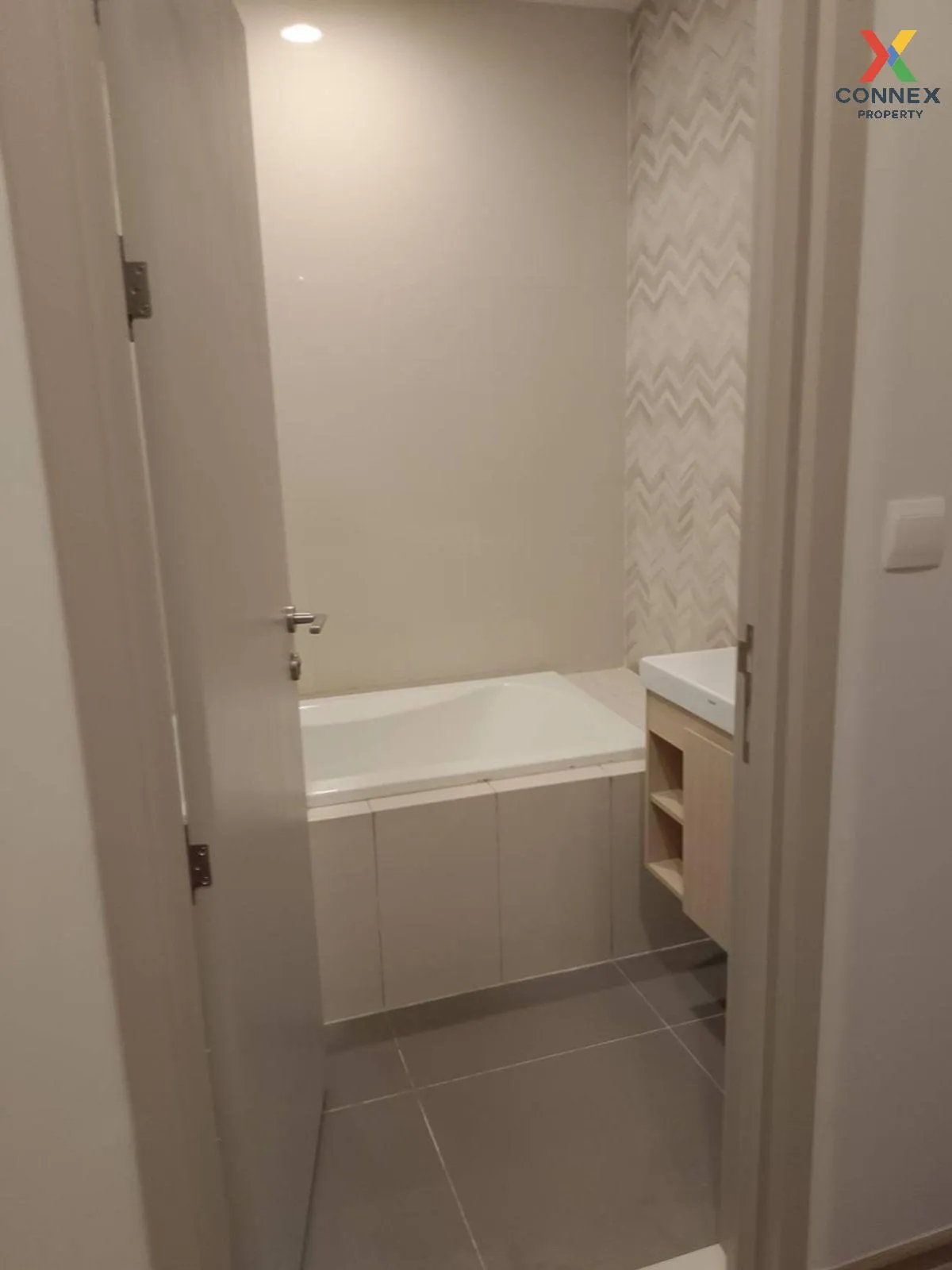 For Rent Condo , Oka Haus Sukhumvit 36 , BTS-Thong Lo , Khlong Ta