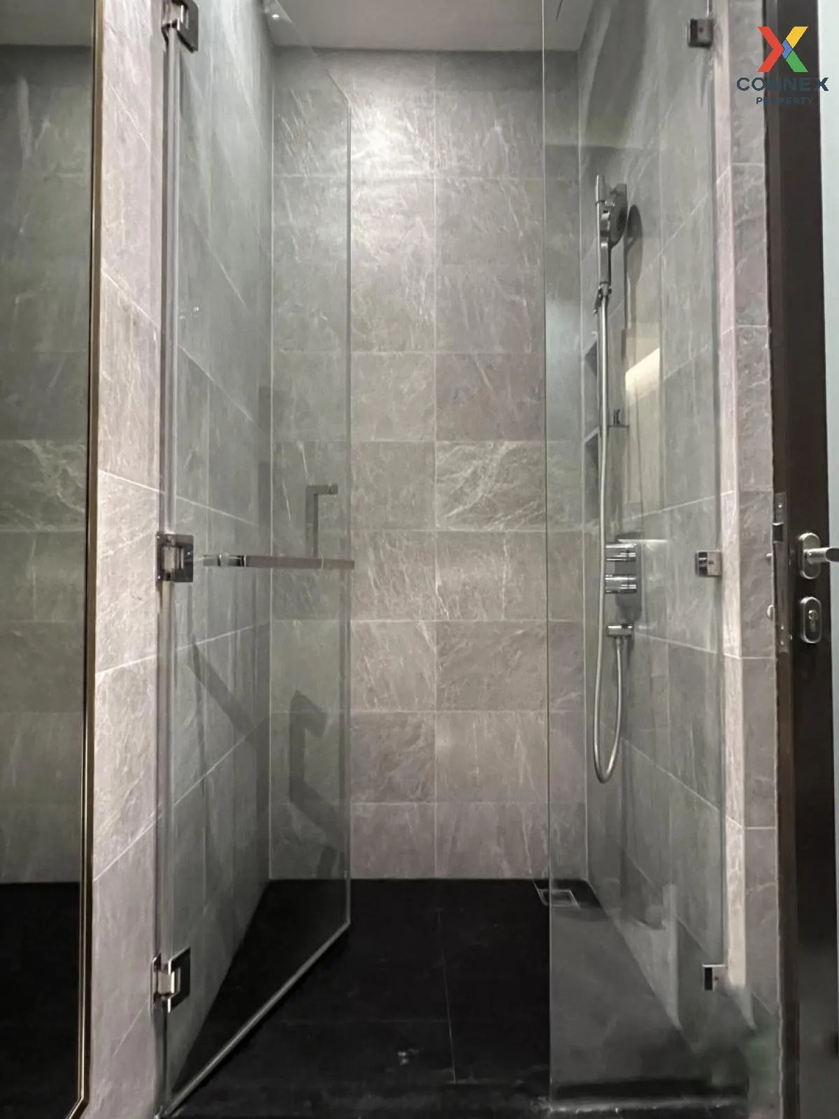 เช่าคอนโด  28 ชิดลม BTS-ชิดลม ลุมพินี เขต ปทุมวัน กรุงเทพ CX-1285