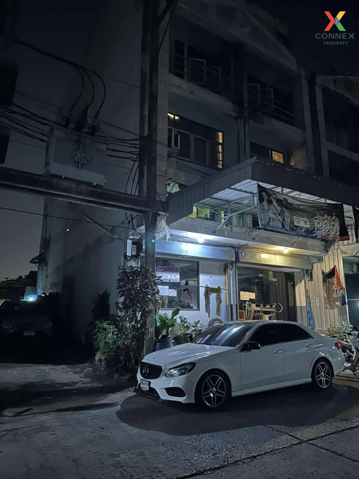 For Sale 5 - storey commercial building area 32 square wah Chom T 1