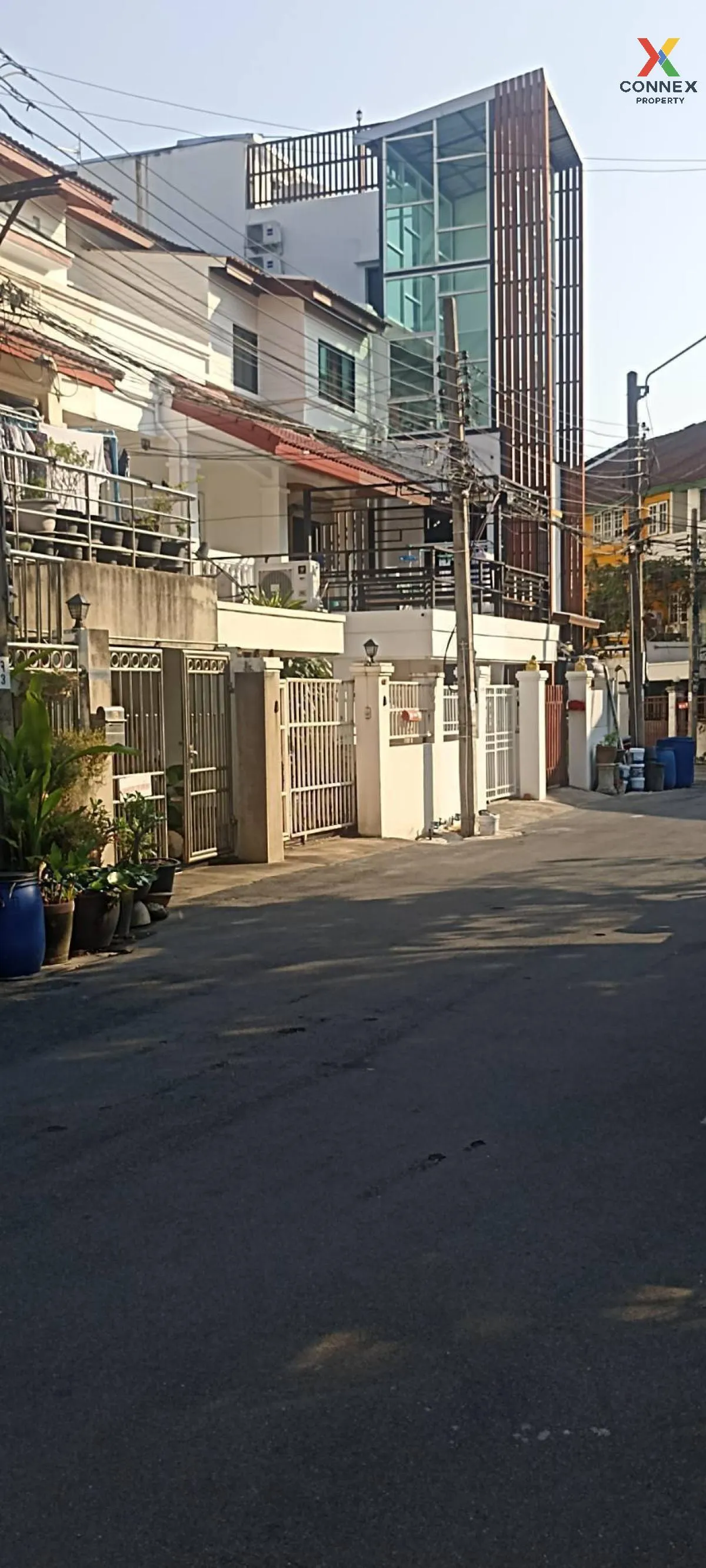 For Rent 3 - storey townhouse area 23 sq m Soi Lat Phrao 128/1 Ba 2