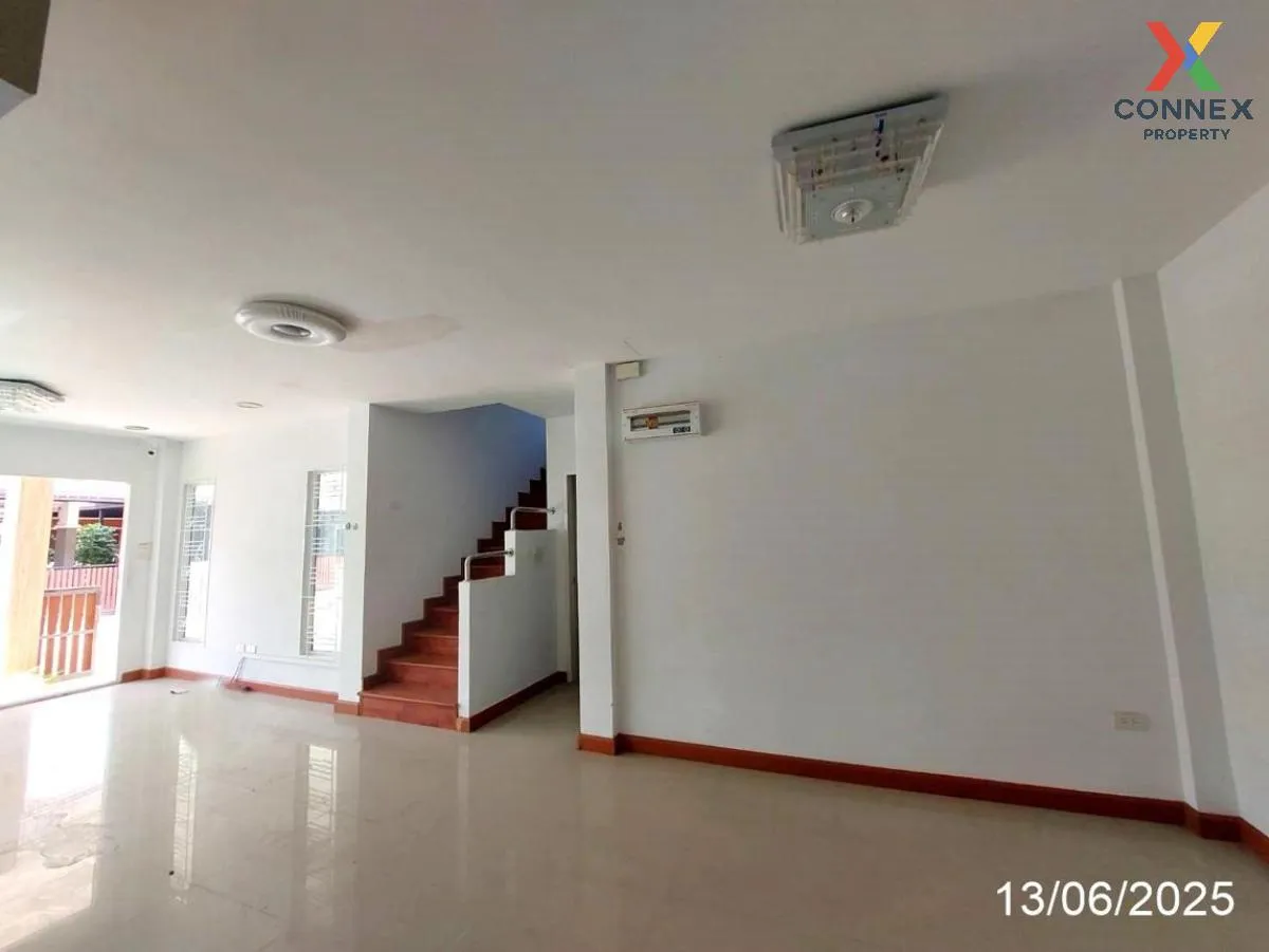 For Sale House , Baan Lapawan 21 , Bang Phlap , Pak Kret , Nontha