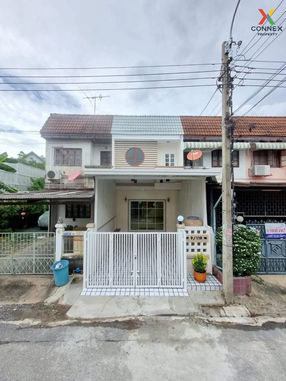 For Sale Townhouse/Townhome  , Baan Buathong 3 , newly renovated  1