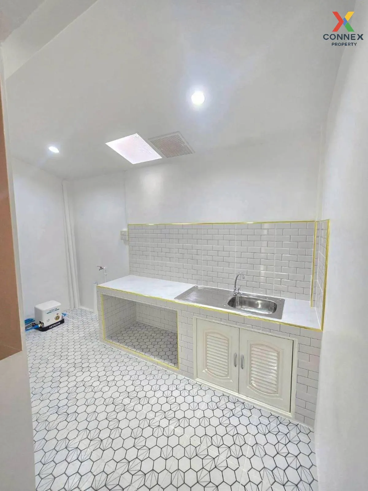 ขายทาวน์เฮ้าส์/ทาวน์โฮม  บัวทองธานี พาร์ค รีโนเวทใหม่ บางบัวทอง บ