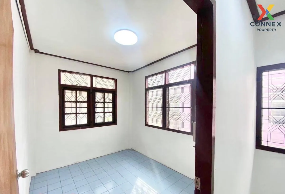 ขายบ้านเดี่ยว หมู่บ้าน ว.นิเวศน์  กระทุ่มล้ม สามพราน นครปฐม CX-12 4