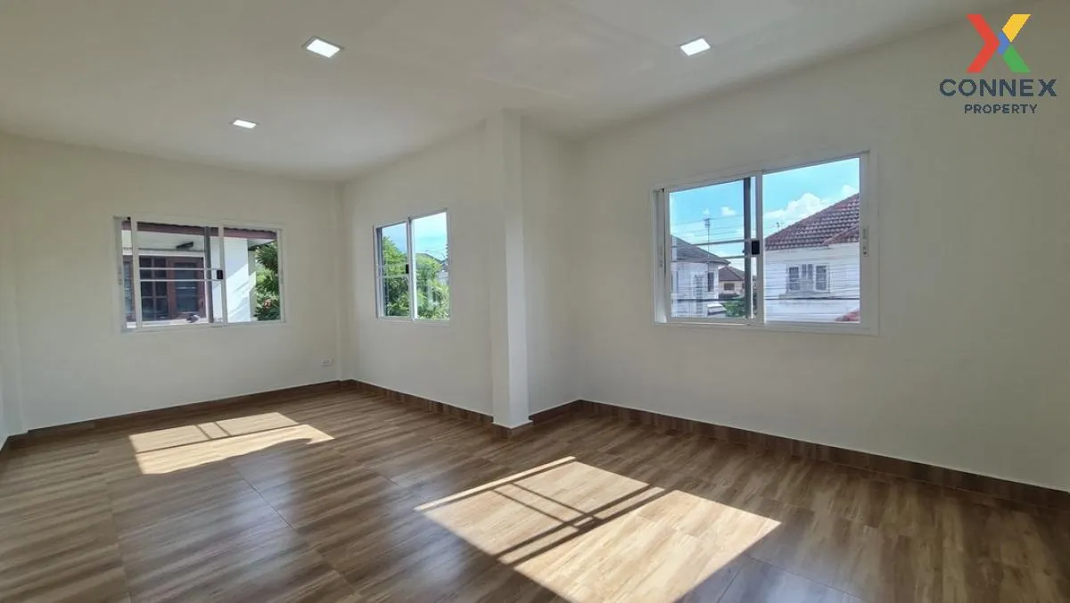 For Sale House ,  K.C. Garden Home 20 , Sam Wa Tawan Ok , Khlong 