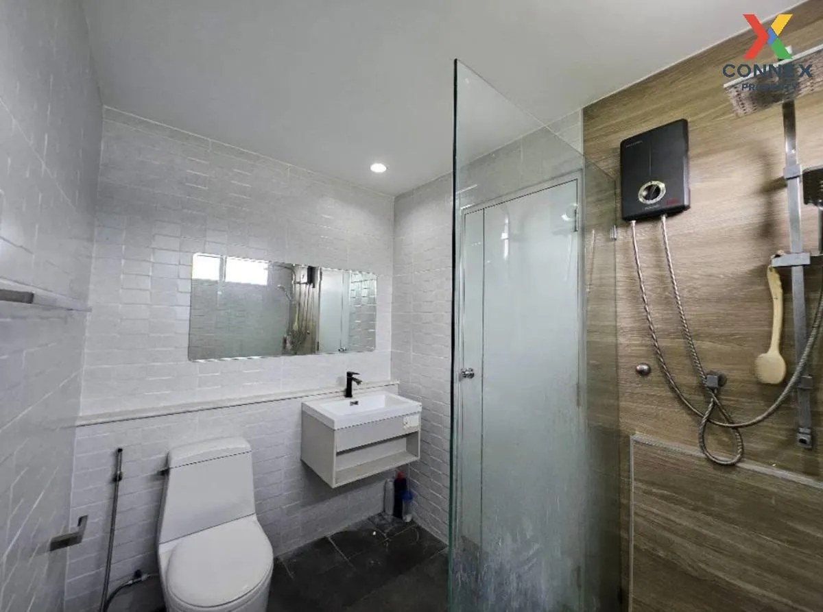 For Rent House , Chaiyapruek House, Pinklao - Sathorn , Bang Khun