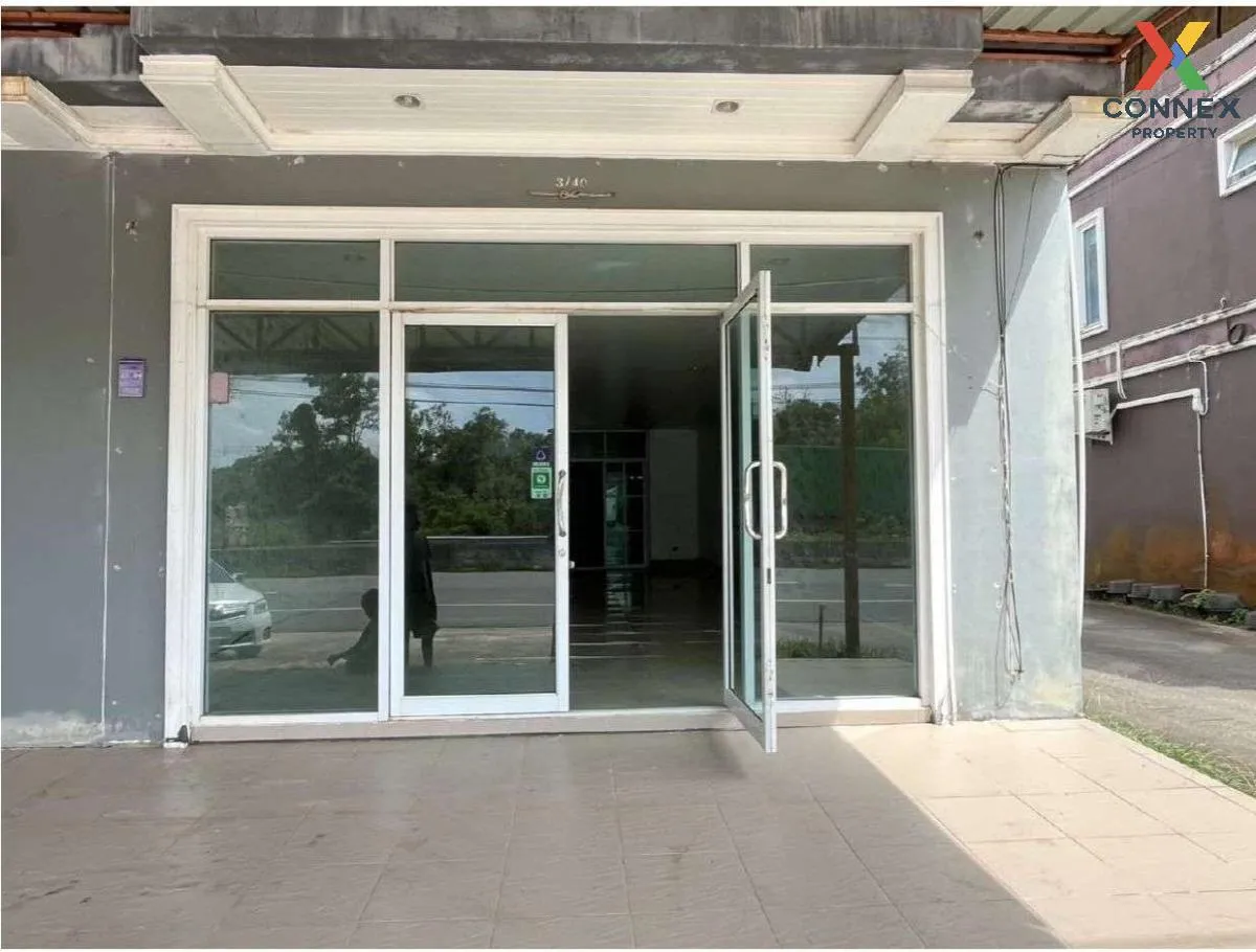 For Sale 3 - storey commercial building usable area 142.19 square 4