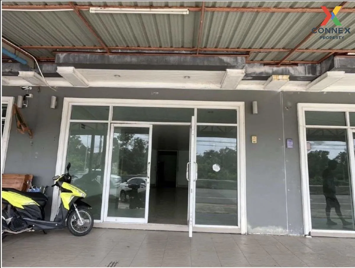 For Sale 3 - storey commercial building usable area 142.19 square