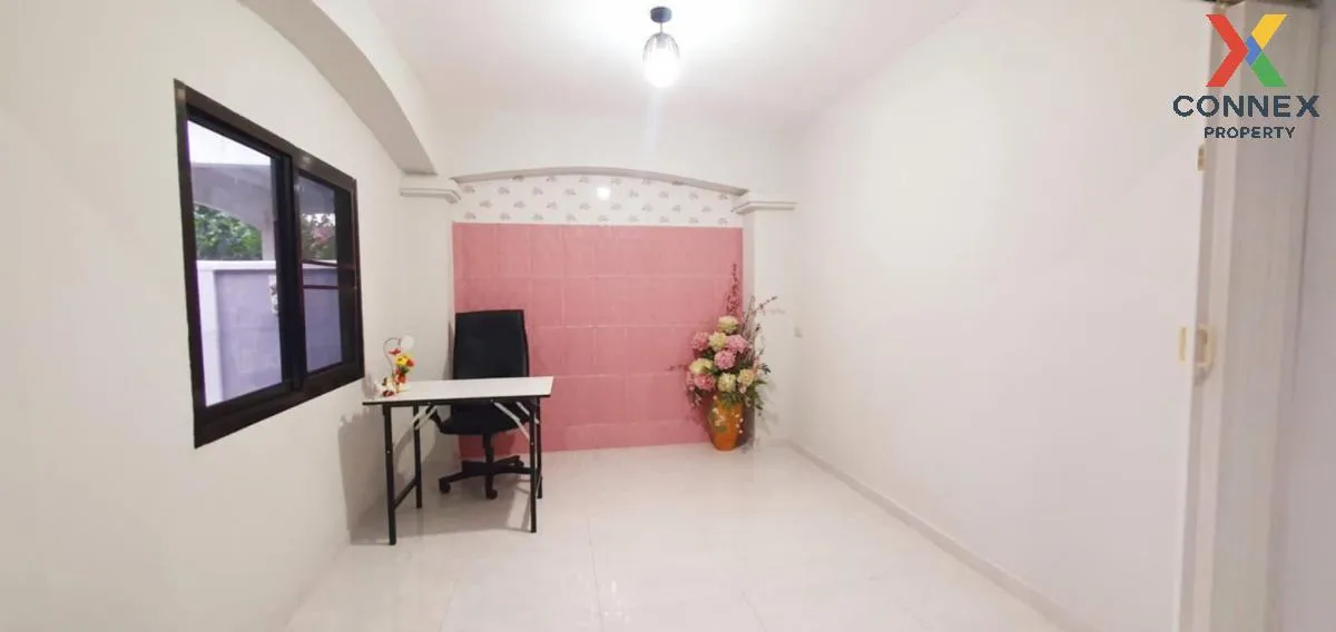 For Sale House , K.C. Garden Home , Sam Wa Tawan Ok , Khlong Sam 