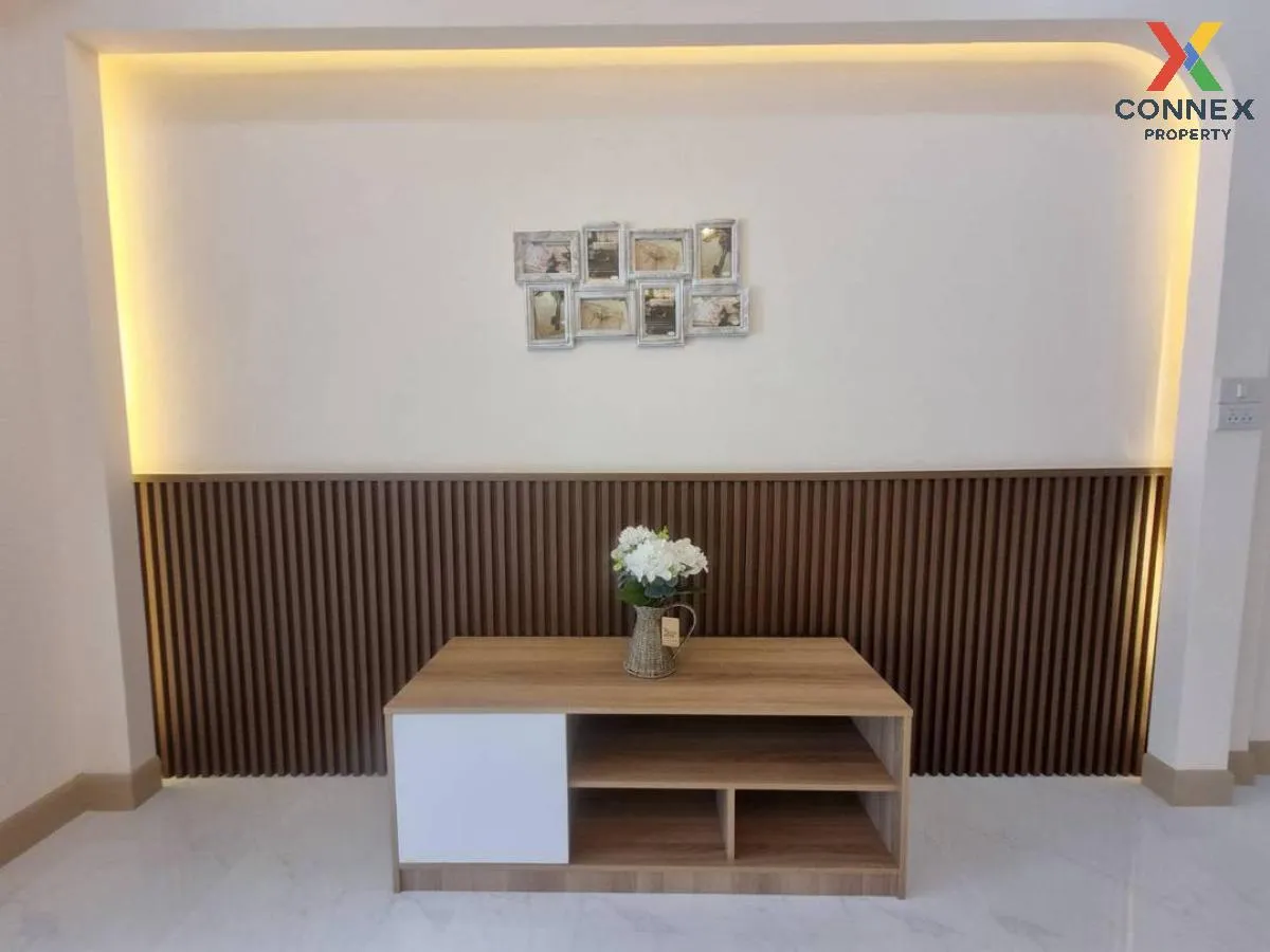 For Sale Townhouse/Townhome  , Baan Buathong 1 , newly renovated 