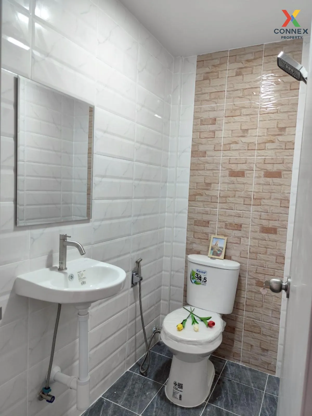 For Sale Townhouse/Townhome  , Jitnarong 21 , newly renovated , N