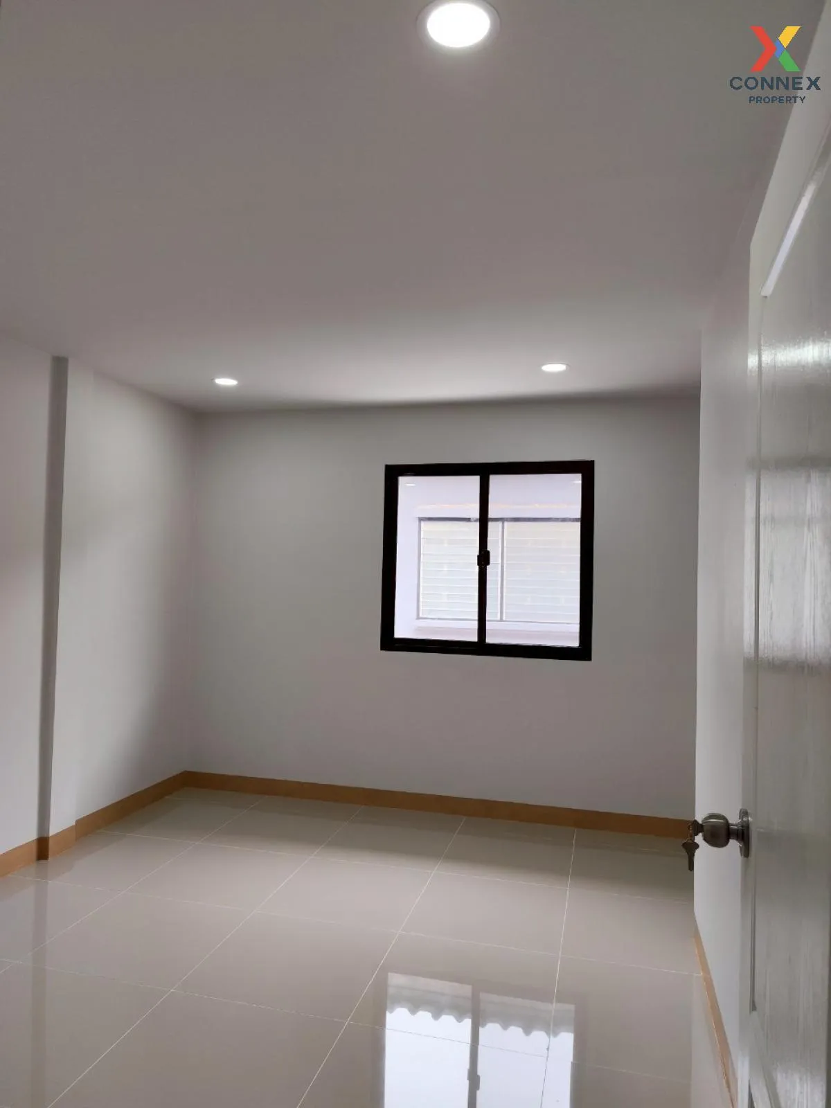 For Sale Townhouse/Townhome  , Jitnarong 21 , newly renovated , N