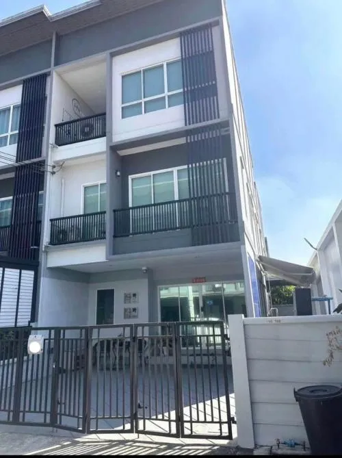 For Rent Townhouse/Townhome  , Sammakorn Avenue Ramintra-Wongwaen , Tha Raeng , Bang Khen , Bangkok , CX-129100