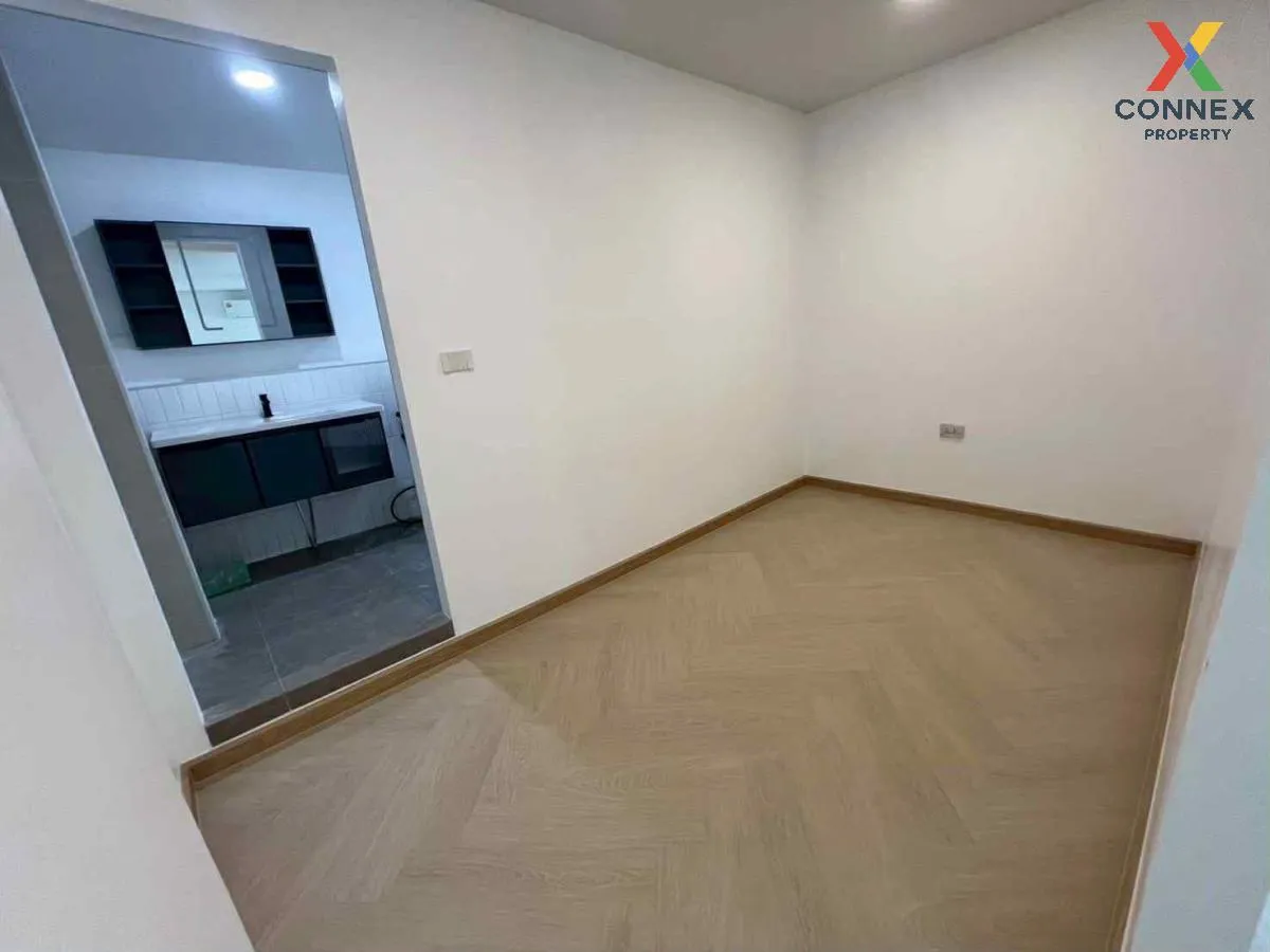 For Sale House , Pattanakarn 69 , wide frontage , newly renovated
