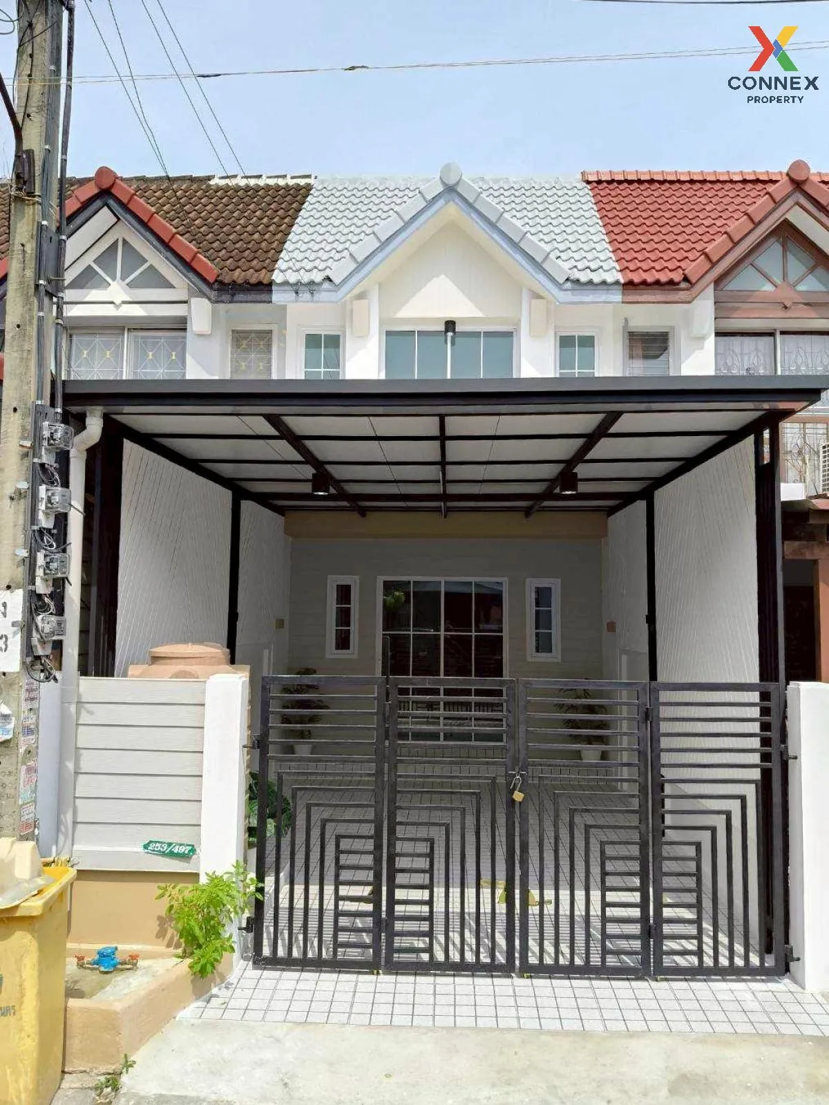 For Sale Townhouse/Townhome  , Baan Poonsin Thani 3 , newly renov 1