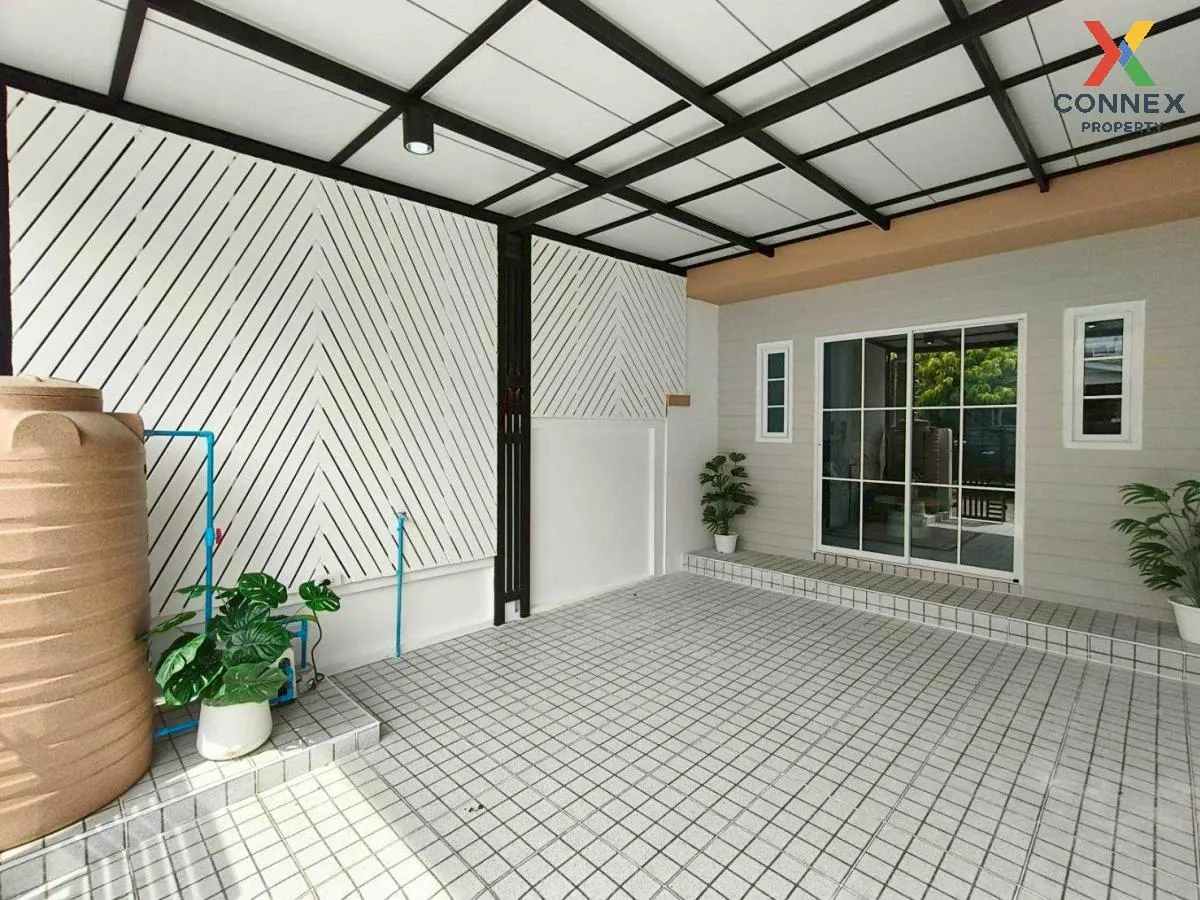 For Sale Townhouse/Townhome  , Baan Poonsin Thani 3 , newly renov 2