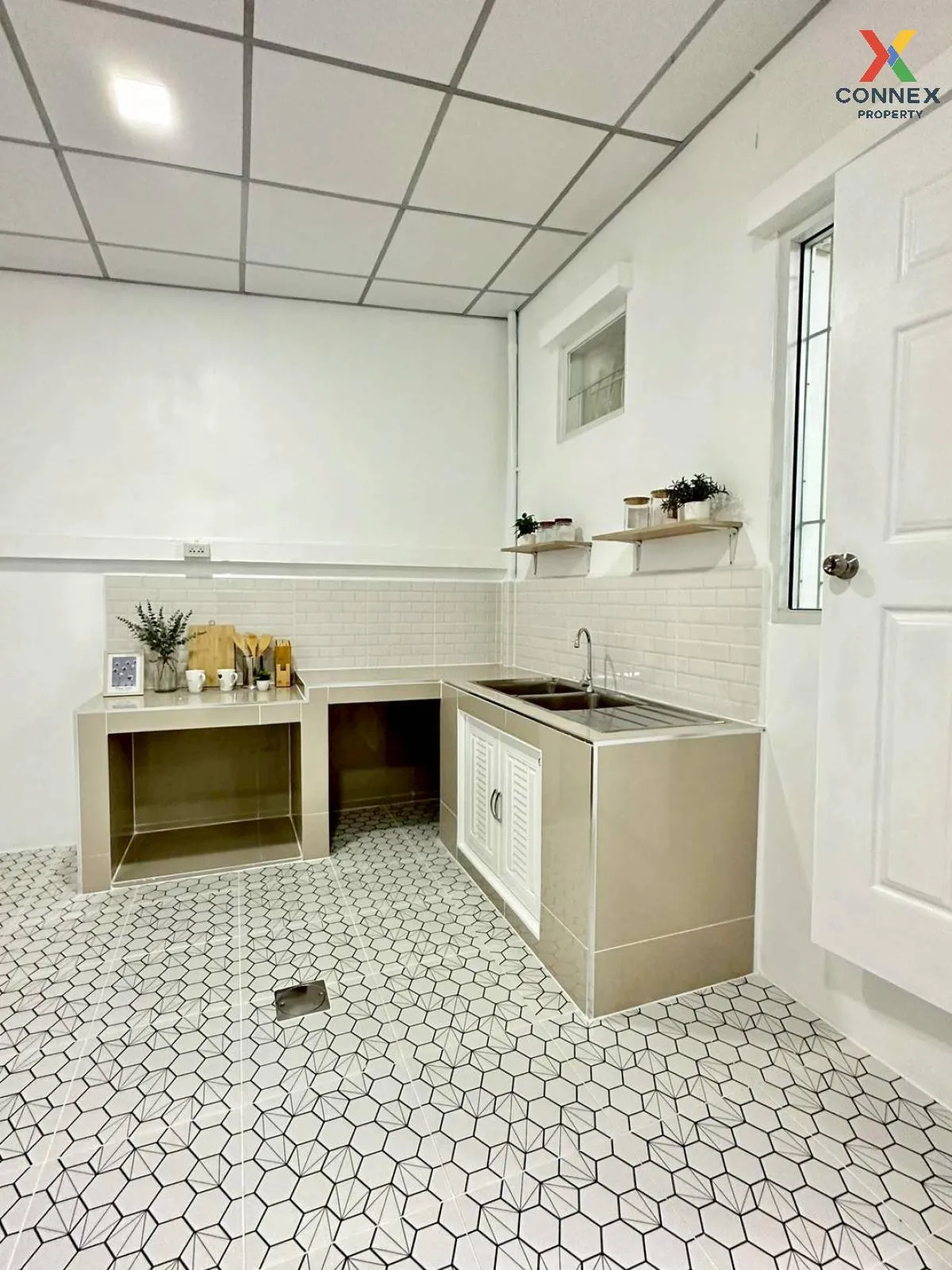 For Sale Townhouse/Townhome  , Buathong Thani Phase 17 , newly re