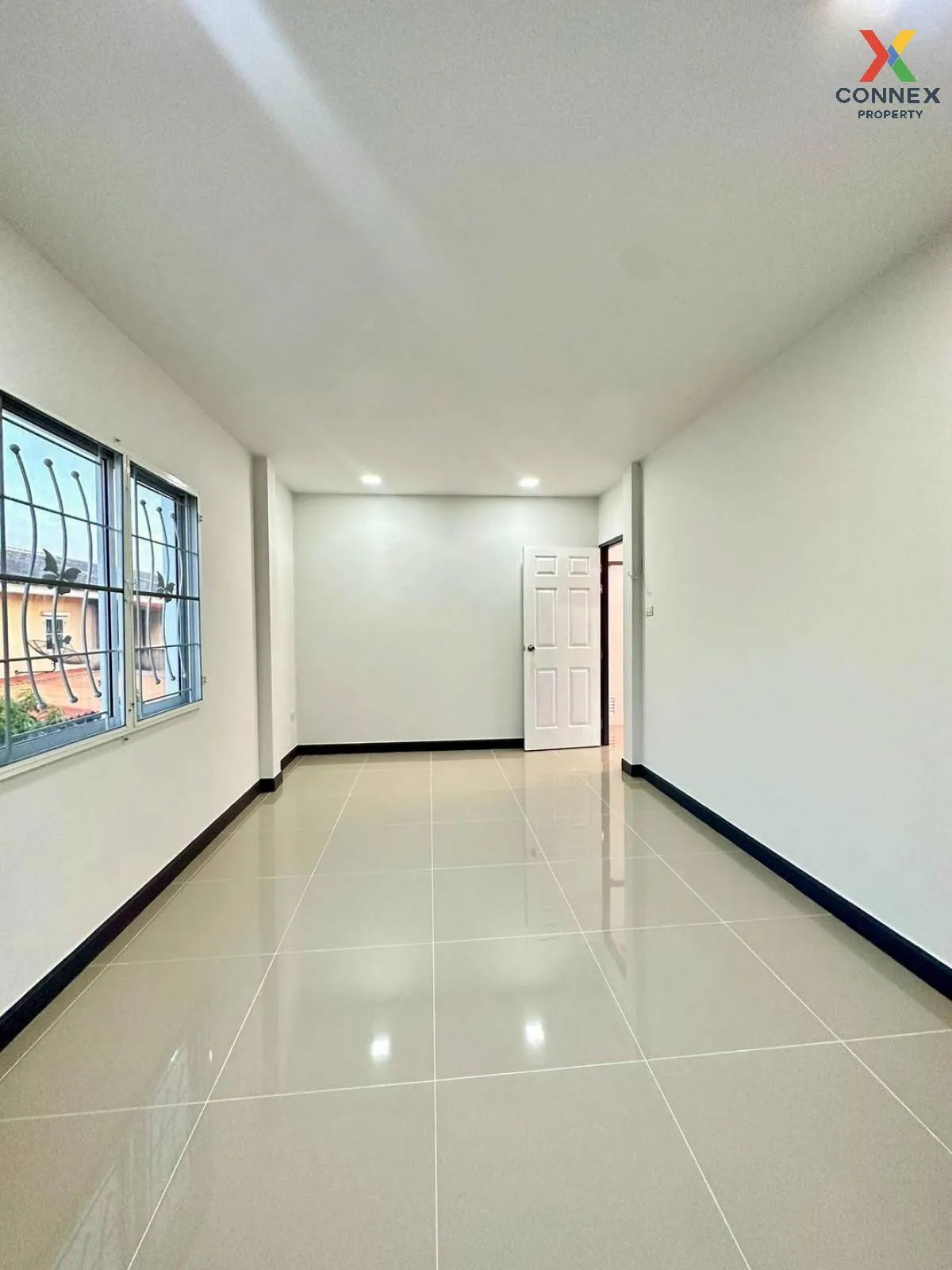 For Sale Townhouse/Townhome  , Buathong Thani Phase 17 , newly re