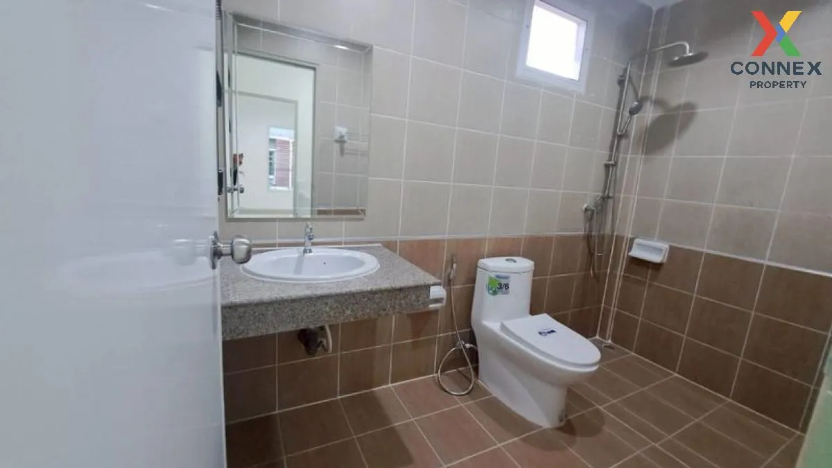 For Sale Townhouse/Townhome  , Buathong Thani Phase 17 , corner u