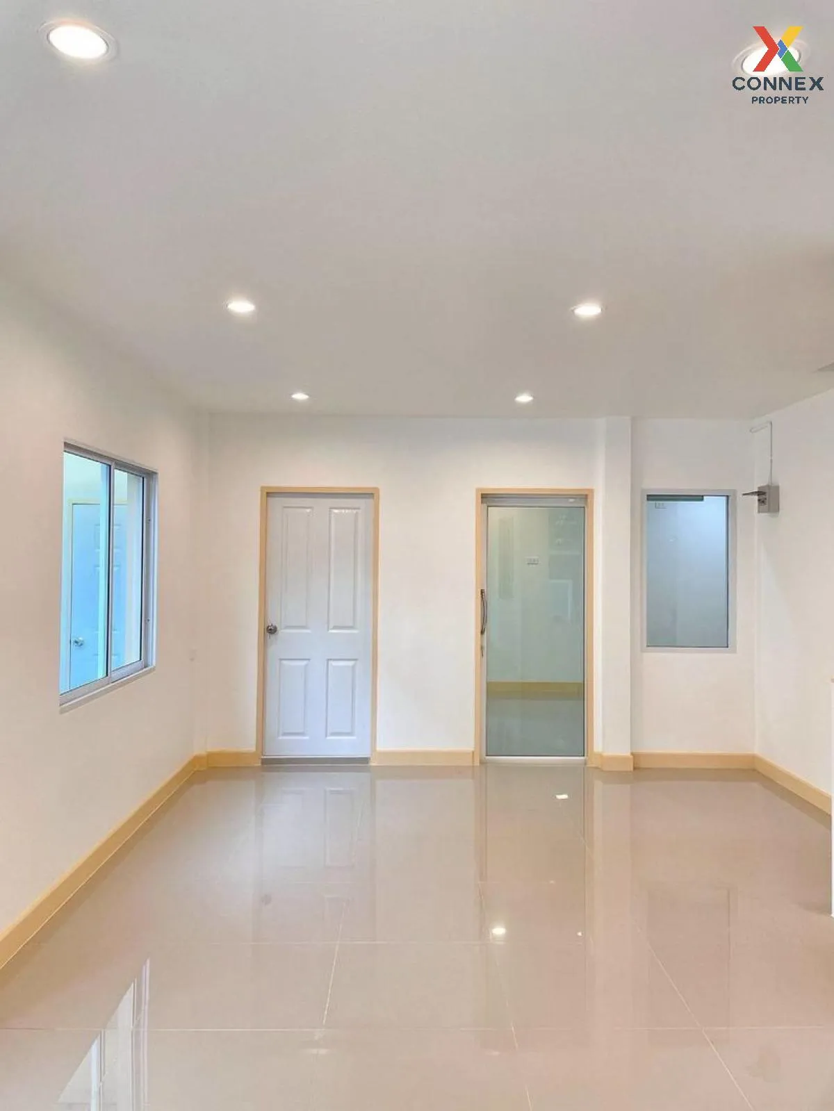 For Sale Townhouse/Townhome  , Buathong Thani Phase 18 , corner u