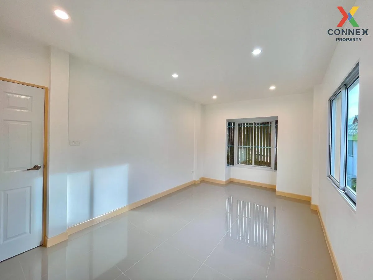 For Sale Townhouse/Townhome  , Buathongthani , Bang Bua Thong , B