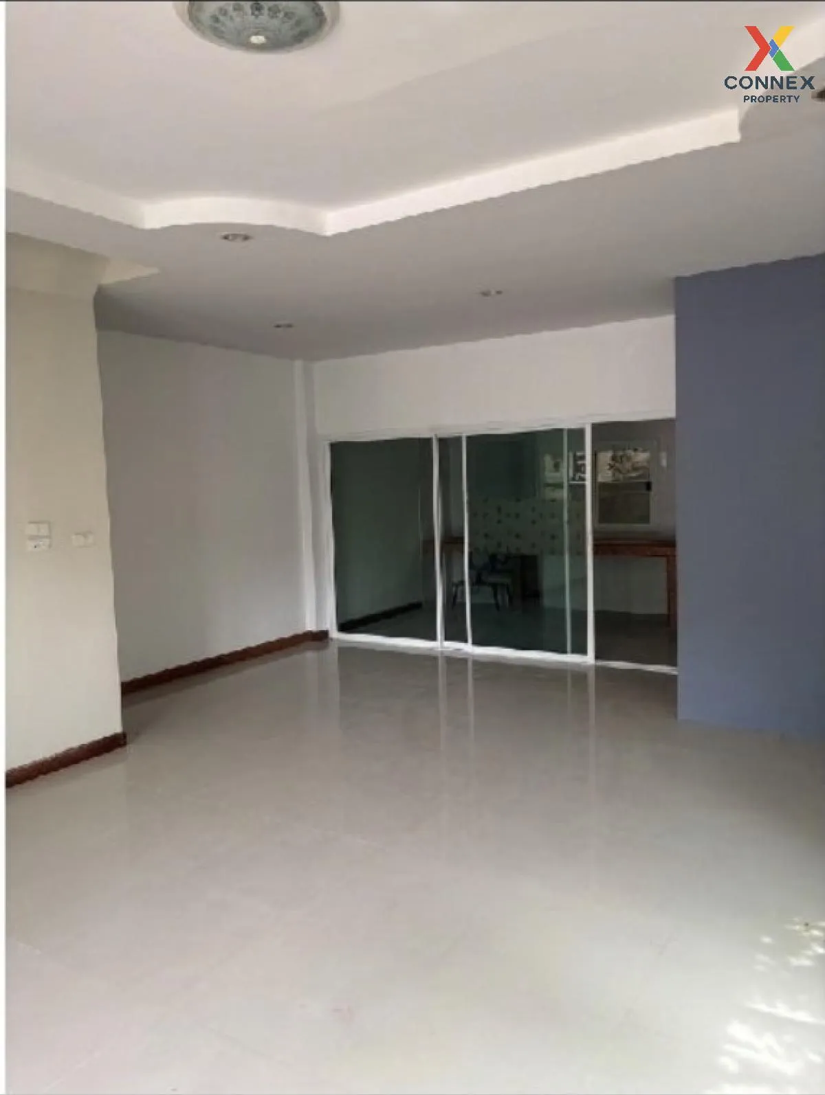 For Sale 2 - storey townhouse, area 208 square meters, Sam Chuk, 