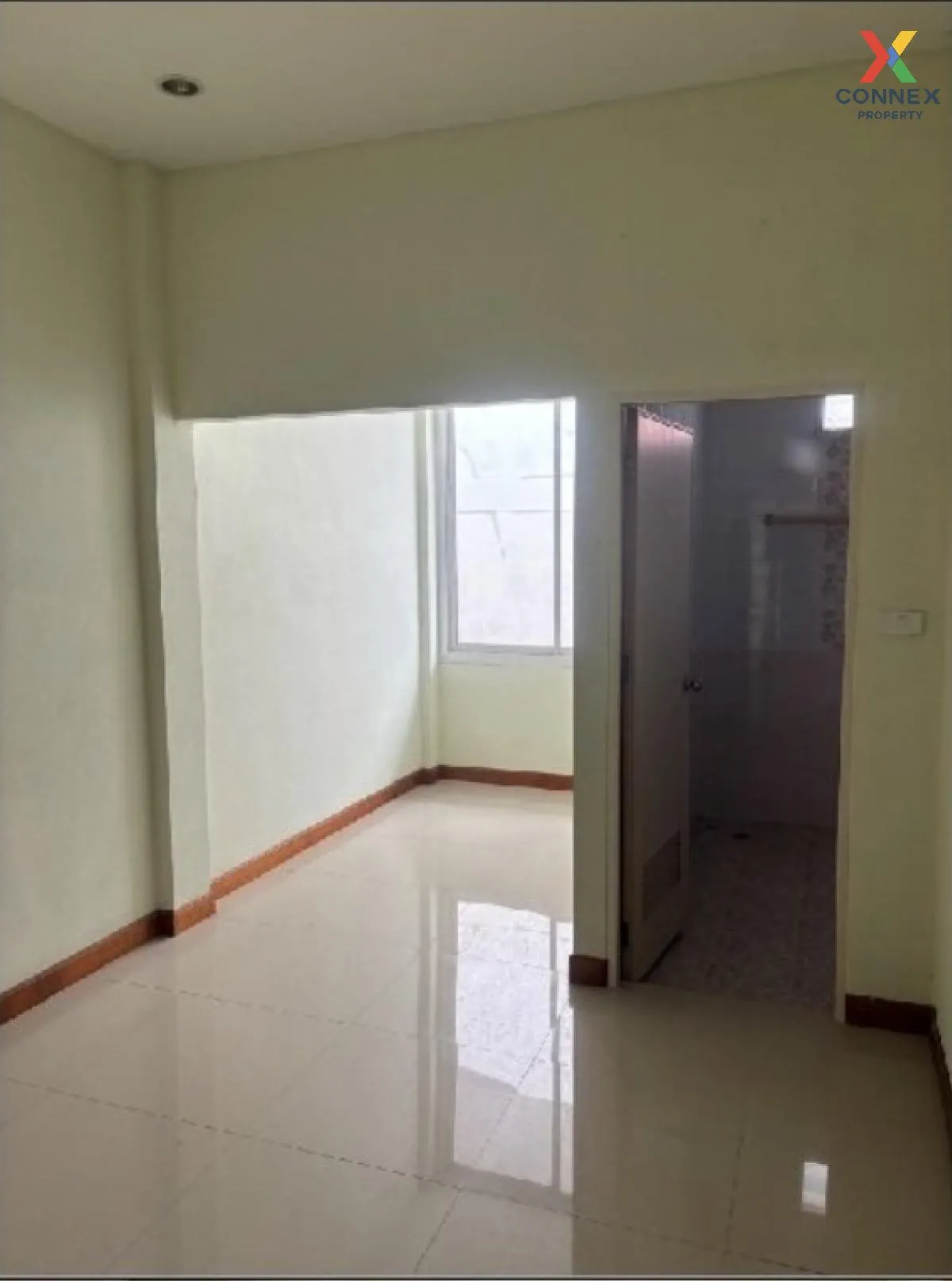 For Sale 2 - storey townhouse, area 208 square meters, Sam Chuk, 
