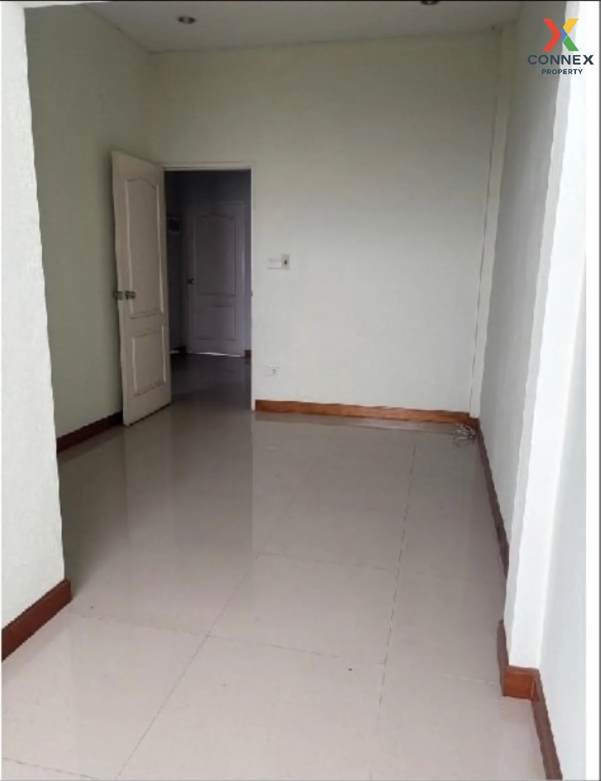 For Sale 2 - storey townhouse, area 208 square meters, Sam Chuk, 