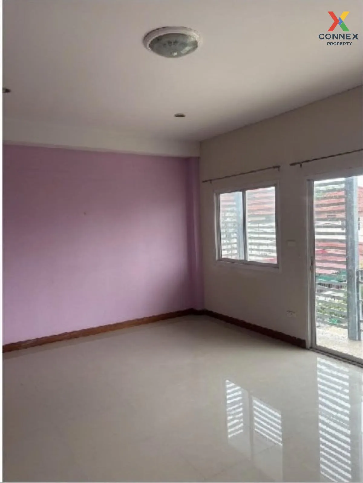 For Sale 2 - storey townhouse, area 208 square meters, Sam Chuk, 