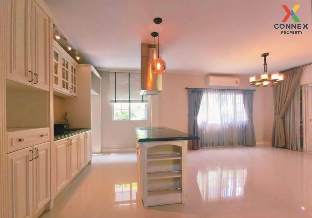 For Sale House , Burasiri Panyaindra , corner unit , Bang Chan , 