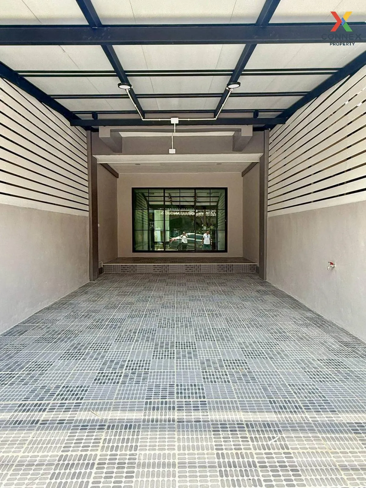 For Sale Townhouse/Townhome  , Ban Lan Thong , newly renovated ,  2