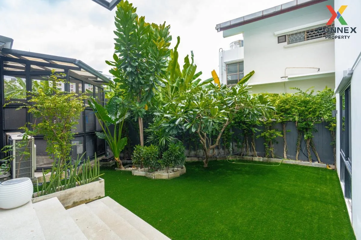 For Sale  3-storey detached house, pool villa with swimming pool,