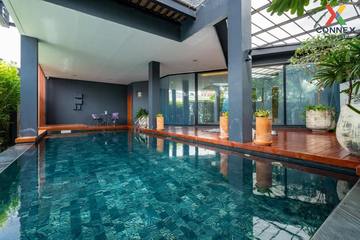 For Sale  3-storey detached house, pool villa with swimming pool,